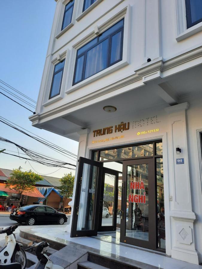 Mong Cai Nha Nghi Trung Hau酒店 外观 照片